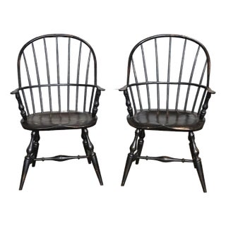 Late 20th Century Pair of Adriance Heritage Sack Back Windsor Arm Chairs Bench Made Black Finish For Sale