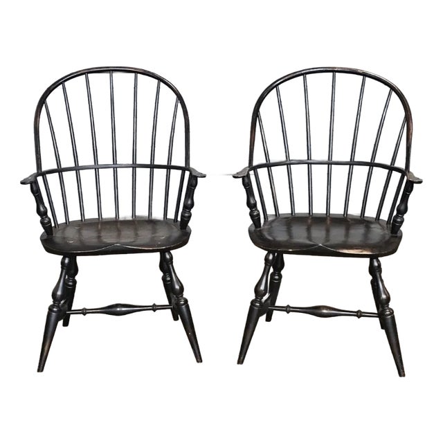 Late 20th Century Pair of Adriance Heritage Sack Back Windsor Arm Chairs Bench Made Black Finish For Sale