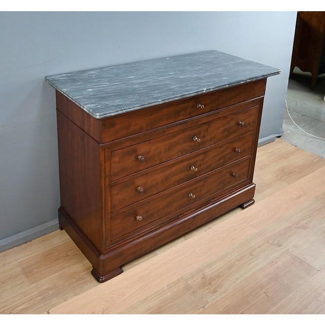 Late 19th Century Louis Philippe Mahogany Chest of Drawers For Sale - Image 4 of 18