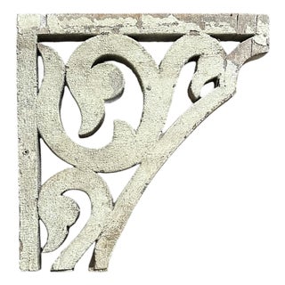Antique White Distressed Wood Swan Head Corbel / Architectural Fragment #4 For Sale