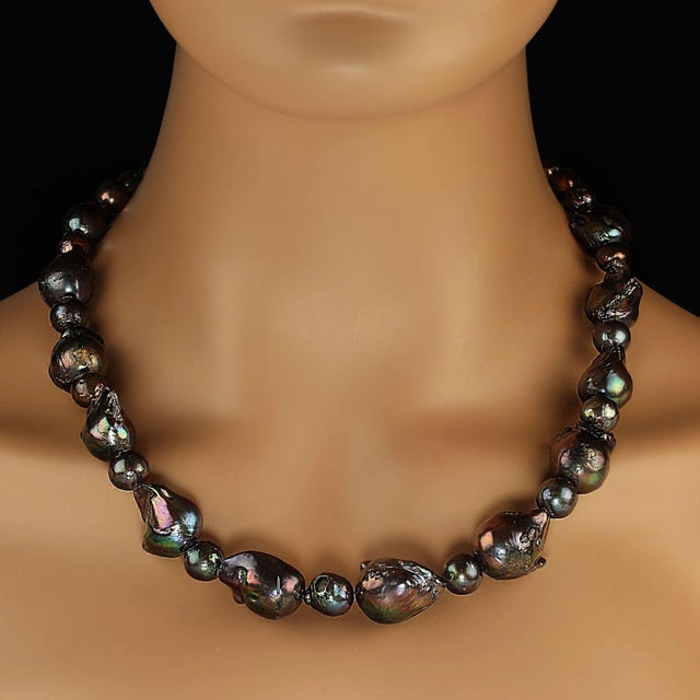 Traditional Wine Color Fireball and Round Pearl Necklace For Sale - Image 3 of 5