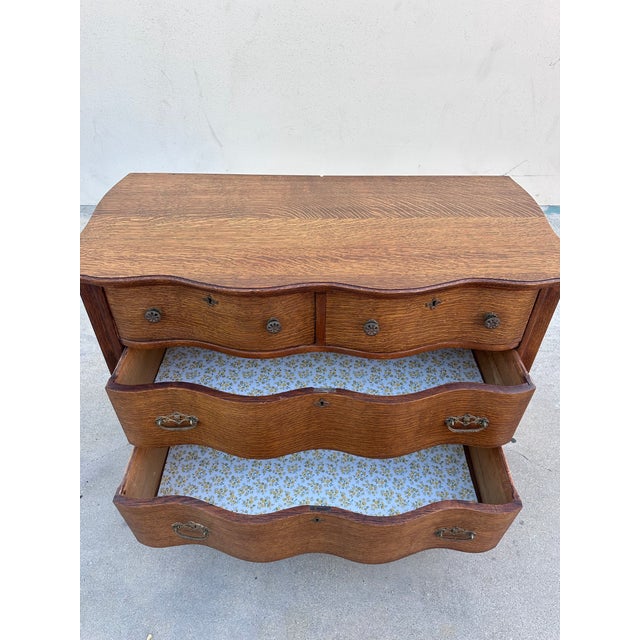 Brown Antique Oak Serpentine Dresser, Early 20th Century French-Inspired Chest of Drawers For Sale - Image 8 of 10