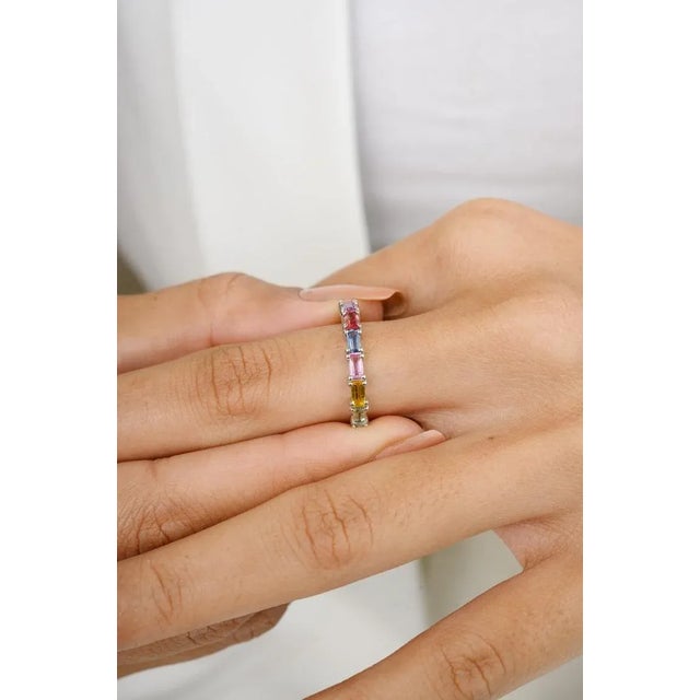 Minimalism VRJewels Baguette Shape Sapphire Stacking Band Ring Size 7 For Sale - Image 3 of 8