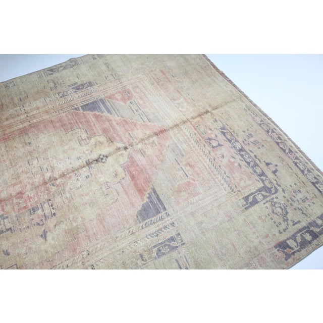 Sand Vintage Turkish Oushak Rug – Faded Beauty in Earthy Tones -5' 5'' X 8' 2'' For Sale - Image 8 of 15