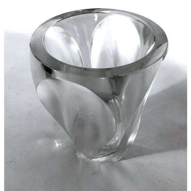 1960s Polished and Frosted Crystal Glass Ingrid Vase from Lalique, 1960s For Sale - Image 5 of 15
