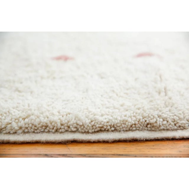 Natural White Moroccan Wool Rug With Beige, Rose, Indian Red, Eggplant & Dusty Rose Linear Dots - 3x5 Ft For Sale - Image 11 of 12