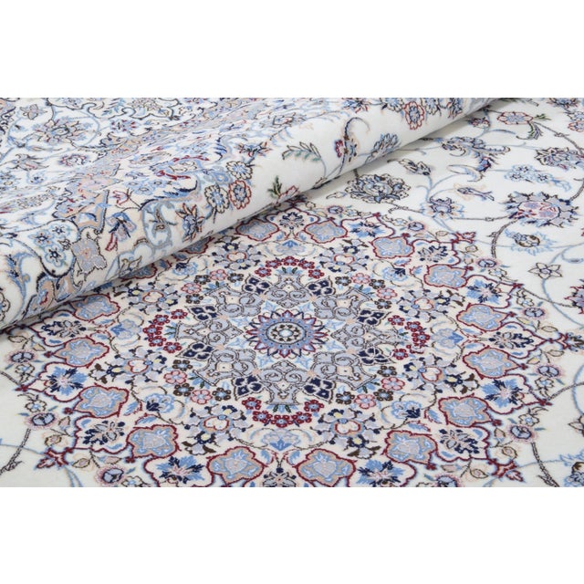 Middle Eastern Nain Rug in Floral Pattern For Sale - Image 4 of 7