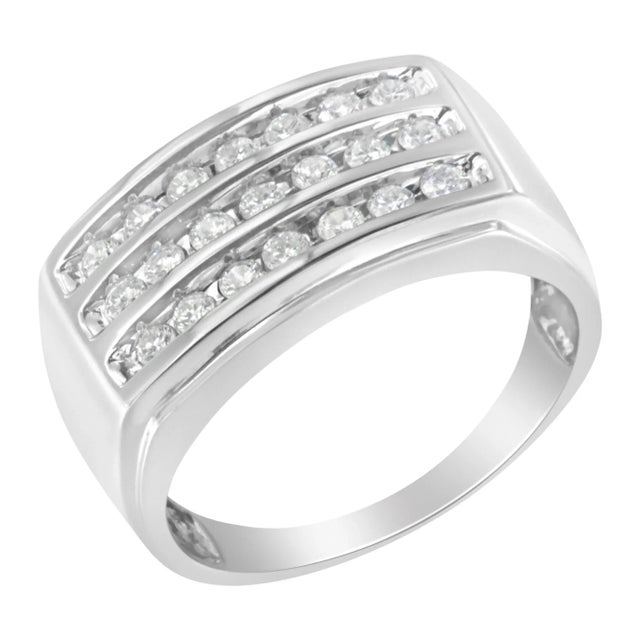 Contemporary 14K White Gold Men's Diamond Channel Set Band Ring (1 cttw, H-I Color, SI2-I1 Clarity) Size 10.5 EVS1010 For Sale - Image 3 of 6