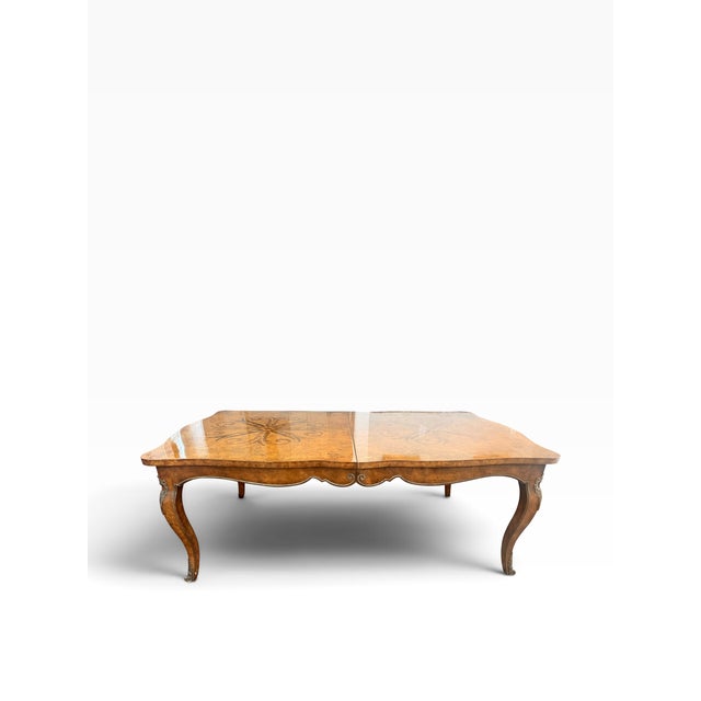 Hollywood Regency Mastercraft Monumental Burl Wood & Marquetry Dining Table With Two Leaves For Sale - Image 3 of 15