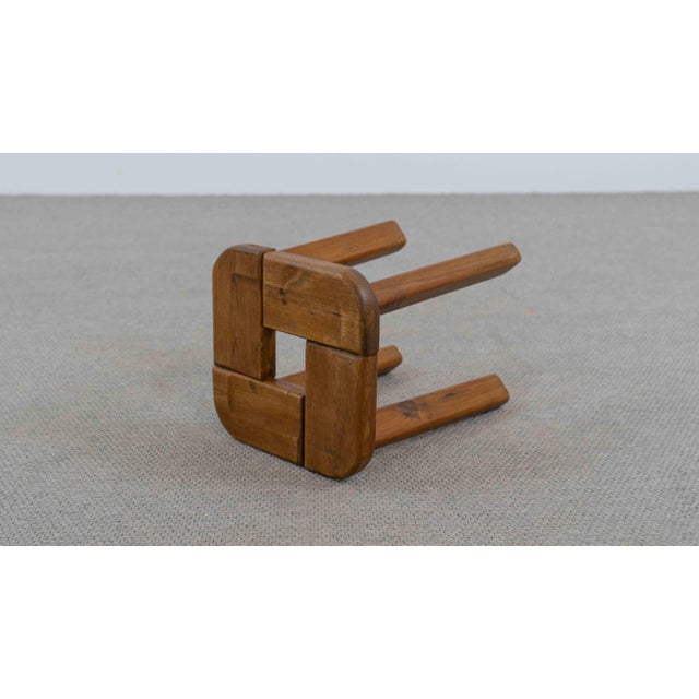 Vintage Mid Century Stool in Pinewood, designed by Olof Ottelin for Finnsauna Lagerholm 50s. Nice patination / Signs of...