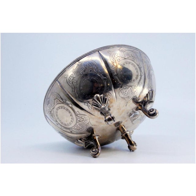 Silver Candy Box with Engravings, Pearled Rim and Feet with Palmettes For Sale - Image 4 of 10