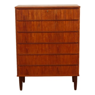 Vintage Danish Chest of Drawers in Teak For Sale