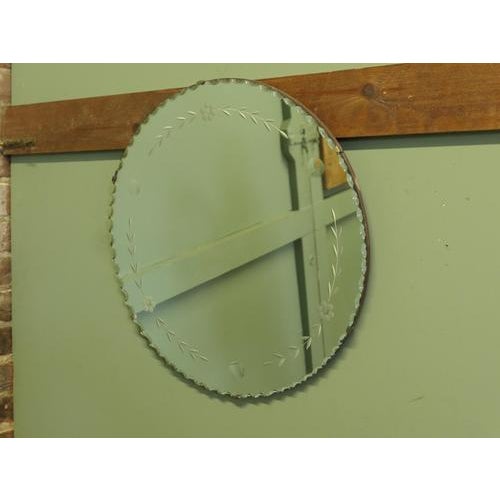 French Art Deco Round Etched Wall Mirror, 1920 For Sale - Image 6 of 7