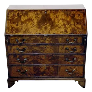 Georgian Bureau Desk in Flame Mahogany, 1820s
