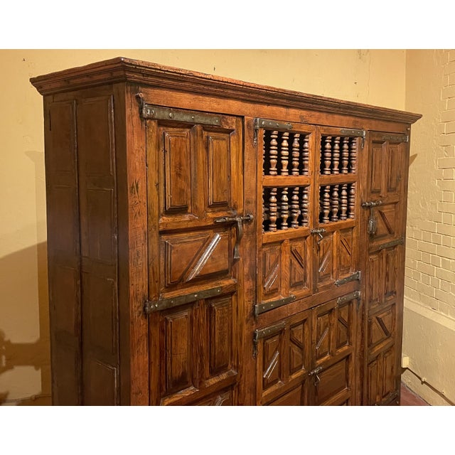 Large Spanish Renaissance Oak 6-Door Cabinet, 17th Century For Sale - Image 4 of 15