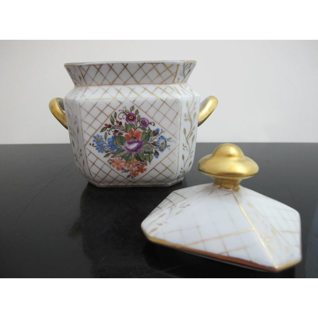 Early 20th Century Vintage Flower & Basket Weave Gilt Porcelain Creamer Pitcher & Sugar Bowl W/Lid For Sale - Image 5 of 8