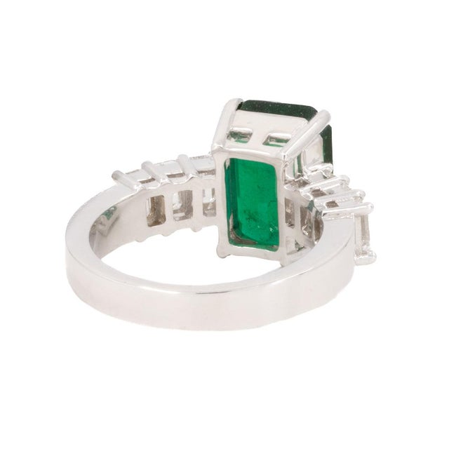 Late 20th Century 18k Emerald Ring, Size 5 For Sale - Image 4 of 4