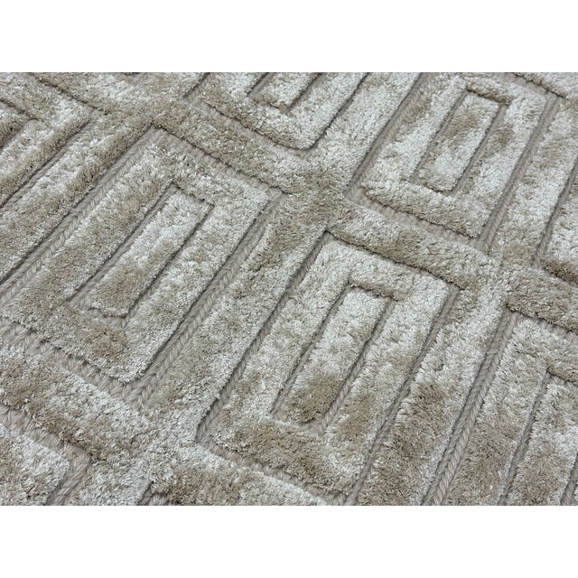 Rh Rajouri Silk & Wool Rug – 12' × 15' Wheat | Hand-Knotted Silk & Wool | Nepalese Artisan Construction For Sale In Columbus - Image 6 of 18