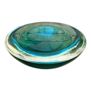 Late 20th Century Emerald Green Cased Art Glass Bowl Attributed to Murano, Italy For Sale