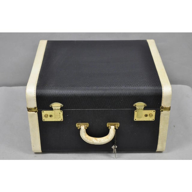 Vintage Art Deco Black & White Hard Case Travel Luggage Suitcase - 2 Pc Set For Sale - Image 9 of 16