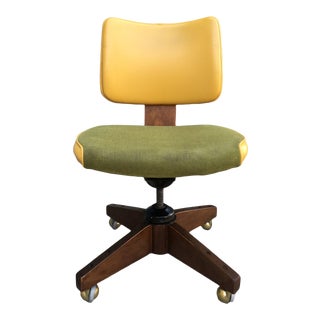 Fine Gunlocke Style Walnut Desk Chair by Johnson Chair Co. For Sale