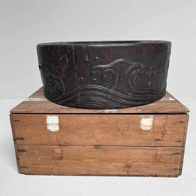 Large Antique Wood Carved Hibachi, 1890s For Sale - Image 10 of 18