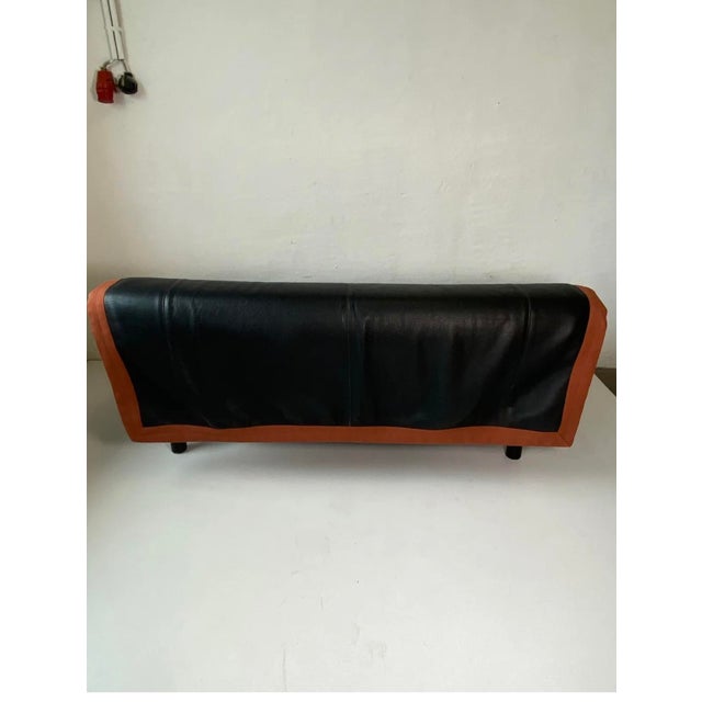 Cassina Postmodern Leather Sindbad Sofa by Vico Magistretti for Cassina, 1980s For Sale - Image 4 of 8