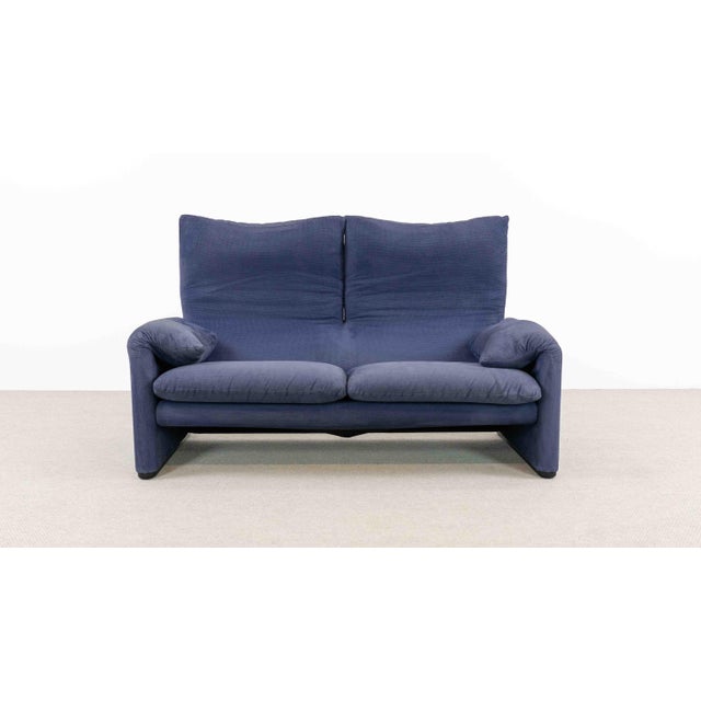 Maralunga 2-Seater Sofa by Vico Magistretti for Cassina, 2000s For Sale - Image 3 of 18
