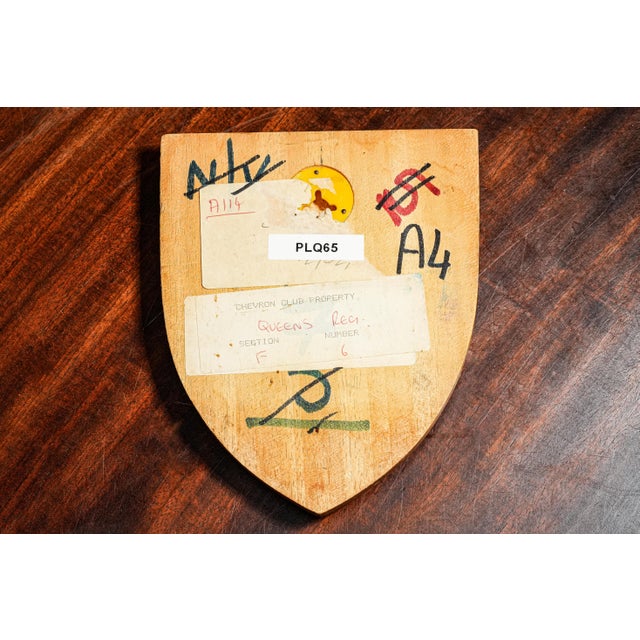 Wood Fantastic 1st Batalion Queen's Regiment Antique British Military Plaque Shield Wall Decor Militaria For Sale - Image 7 of 9