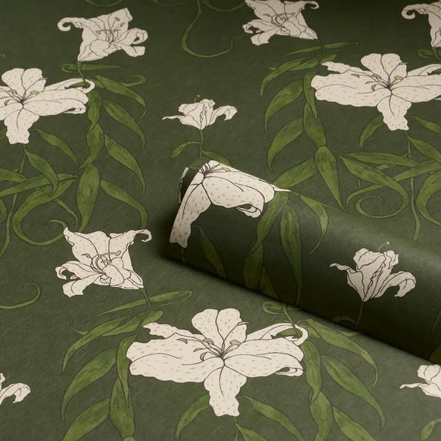Schumacher SAMPLE - Schumacher x Backdrop Lady Lilith Wallpaper In Olive For Sale - Image 4 of 4