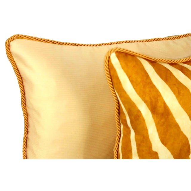 1990s Kravet Tiger Stripe Vintage Lumbar Pillow Cover With Piping For Sale - Image 5 of 13