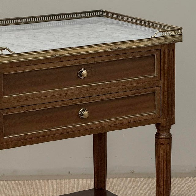 French Louis XVI Mahogany Carrara Marble Top End Table For Sale In Dallas - Image 6 of 10