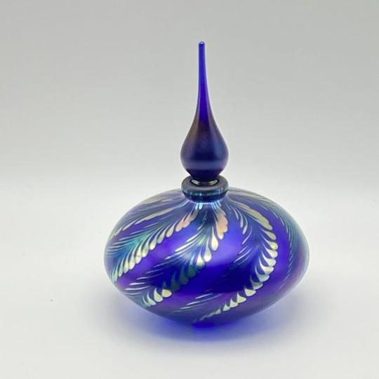 Beautiful vintage art glass perfume bottle with stopper from artist, Steven Correia (Santa Monica, CA). Correia’s Art...