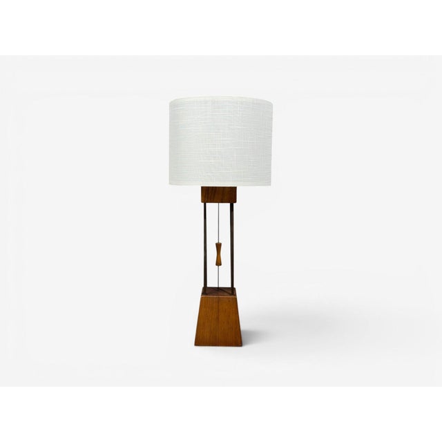 1960s American Modern, Cage Form Table Lamp, Walnut, Brass, Usa For Sale - Image 4 of 12