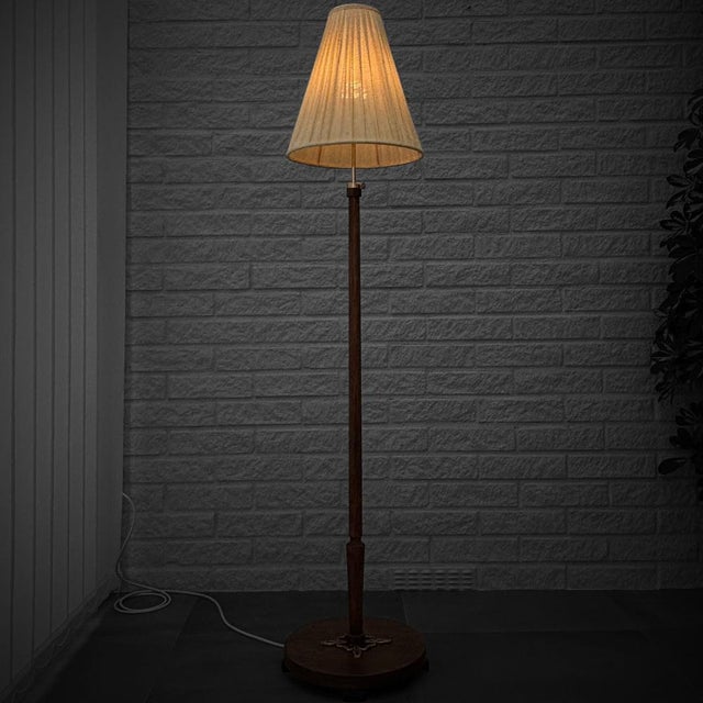 Floor Lamp in Birch and Brass from Nybro Svarveri, Sweden, 1940s For Sale - Image 4 of 14