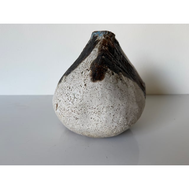 1980s Vintage Organic Studio Art Pottery Ceramic Vase For Sale - Image 5 of 13