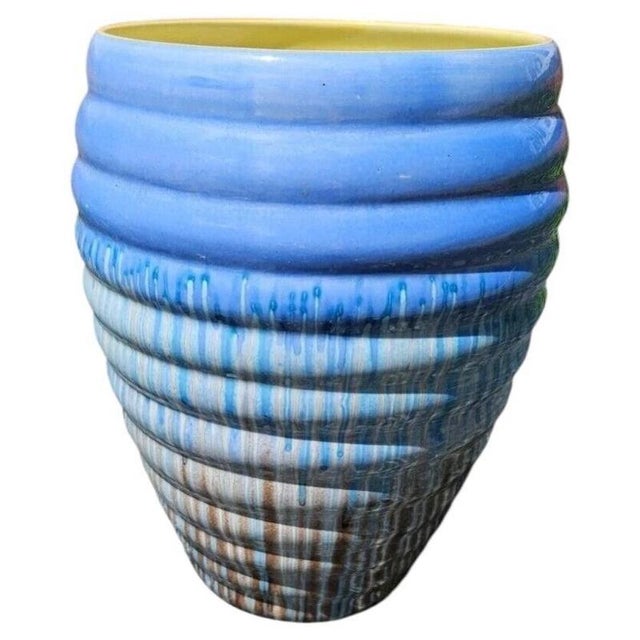 1930s Art Deco Harmony Drip Ware Ribbed Vase from Shelley, 1930 For Sale - Image 5 of 5