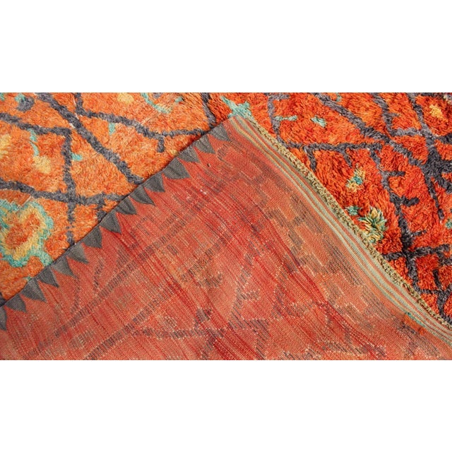 Mid 20th Century Vintage Moroccan Beni Mklid Rug With Sub-Geometric Tribal Design For Sale In Atlanta - Image 6 of 7