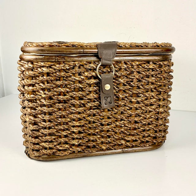 Ralph Lauren Home 1980s Vintage Boho Chic Arts & Crafts Coastal Woven Jute Wicker & Bentwood Storage Lidded Basket For Sale - Image 4 of 15