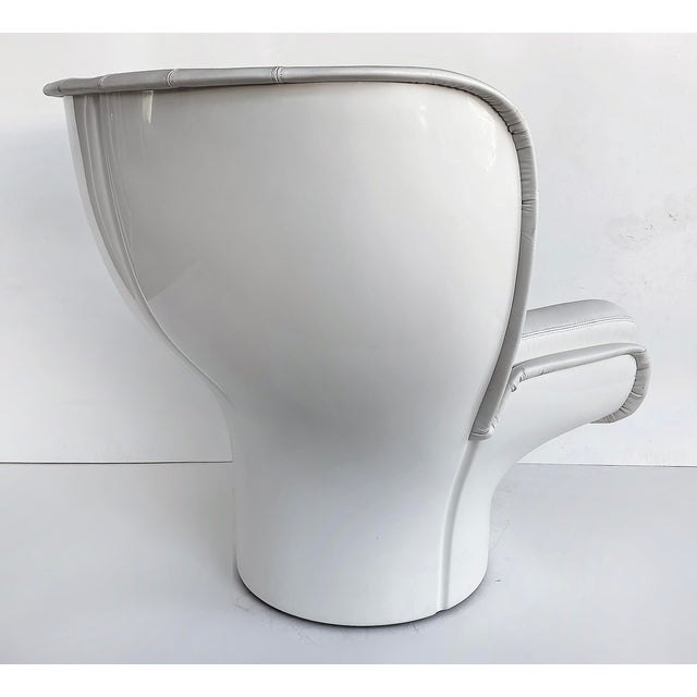 Early 21st Century Joe Colombo Elda Swivel Chair, Fratelli Longhi, White Leather, Fiberglass Shell- 4 Available For Sale - Image 5 of 16