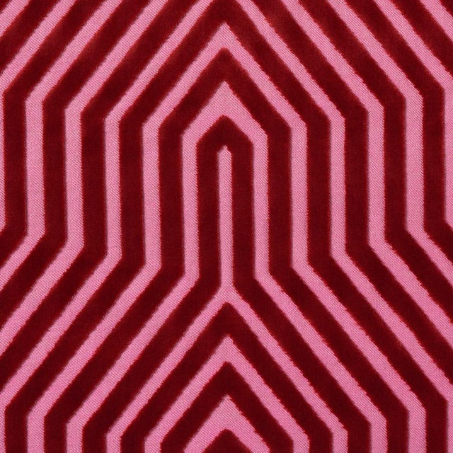 Contemporary Schumacher Vanderbilt Velvet Fabric in Fuchsia For Sale - Image 3 of 4