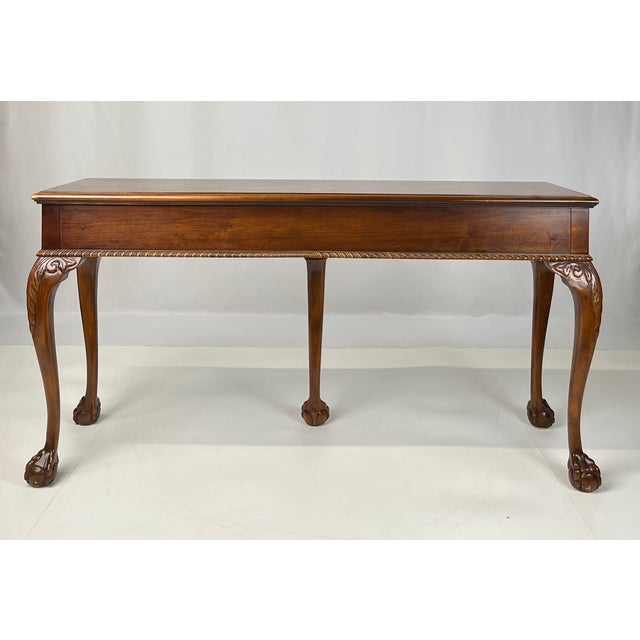 Late 20th Century Vintage Baker Furniture Chippendale 5-Leg Burl Walnut & Mahogany Console Table For Sale - Image 5 of 16