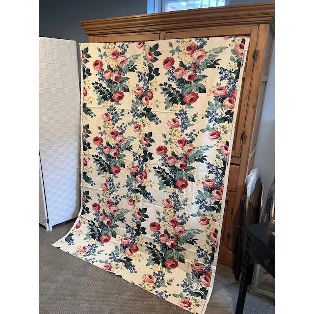 Shabby Chic Beautiful Floral Print Upholstery Fabric - 3.50 Yards For Sale - Image 3 of 12