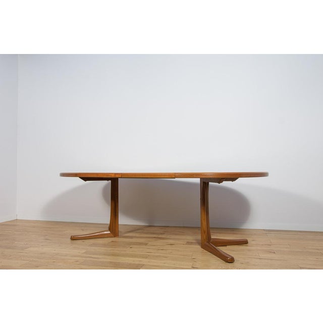 Mid-Century Round Extendable Dining Table in Teak from McIntosh, United Knigdom, 1960s For Sale - Image 10 of 18