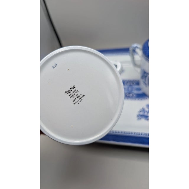 1990s Vintage Mid-Century Modern Spode Fitzhugh Blue Creamer Lidded Sugar Bowl Tray - 3 pcs For Sale - Image 5 of 5