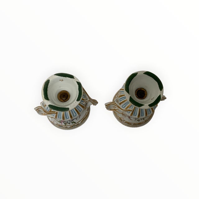 Antique Pair Edmé Samson Paris Chelsea-Style Porcelain Bird Potpourri Urns C. 1885-1920 For Sale In Palm Springs - Image 6 of 8