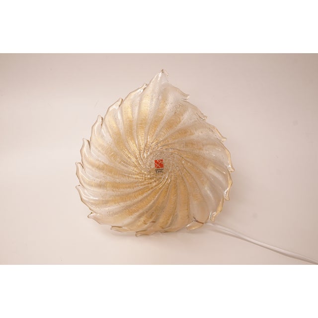 Vetri Murano Glass Wall Lamp with Gold Inclusions from Barovier & Toso, 1960s For Sale - Image 6 of 9