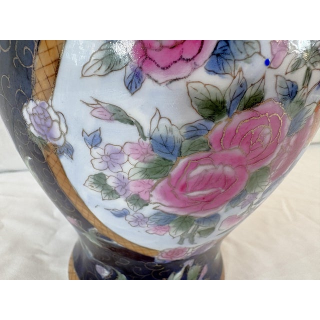 20th Century Chinese Famille Porcelain Lidded Ginger Jar For Sale - Image 12 of 18