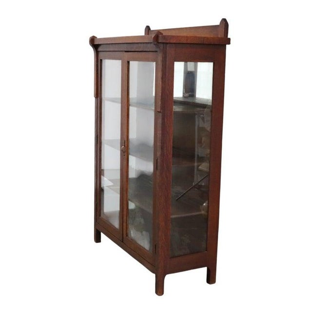 Arts & Crafts Arts & Crafts Mission Oak 2 Door China Cabinet in the Manner of Stickley C1920 For Sale - Image 3 of 8