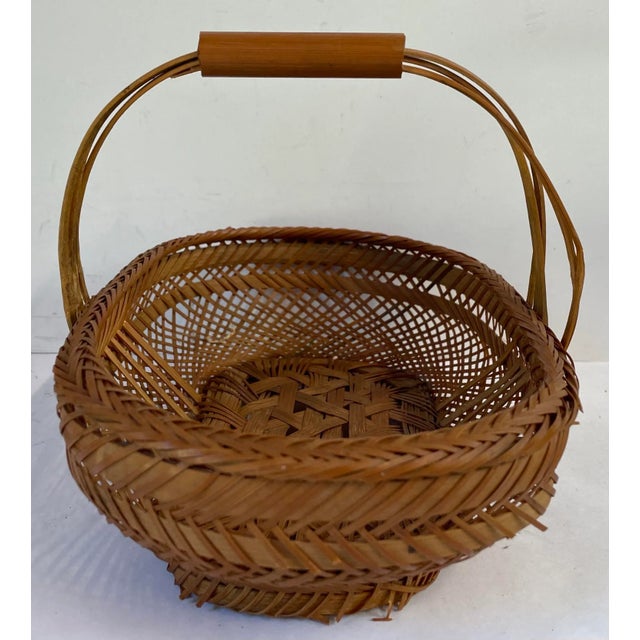 Vintage Chinese Hand Woven Wicker Handled Basket For Sale In Dallas - Image 6 of 9